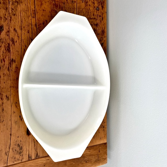 Vintage Pyrex Daisy Green Divided Ovenware Dish With Lid 1.5 Qt - Picture 12 of 16